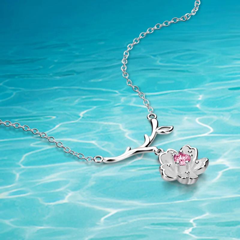 Romantic Glamour Crystal Plum Necklace