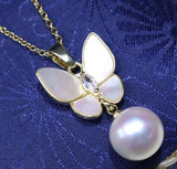 Fritillaria Butterfly Pendant Freshwater Pearl Collar Chain