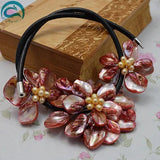 Women Flower Necklace with Pink Pearl and Red Shell
