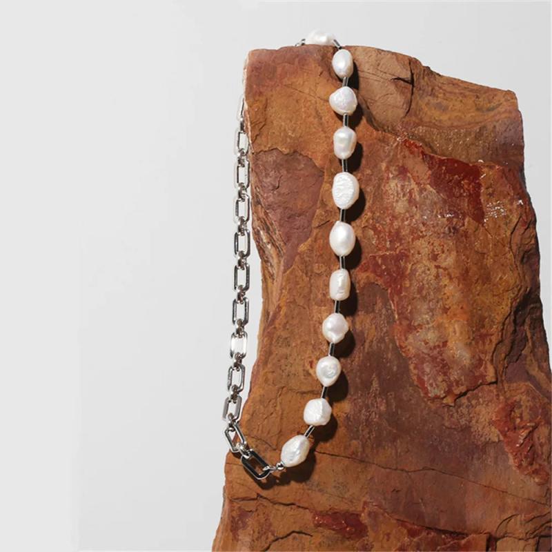 Baroque Pearl Beads Necklace Brass Plated Metal Women Jewelry Choker
