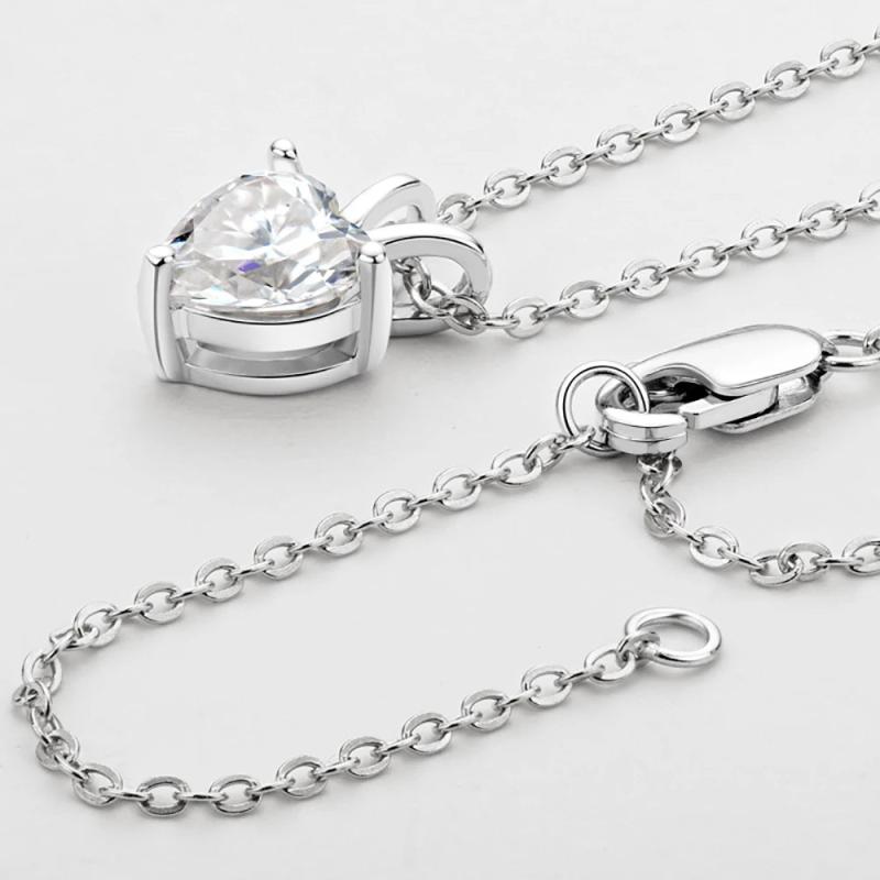 Heart-shaped Moissanite Necklace S925 Silver Plate Pt950 Pendant Chain