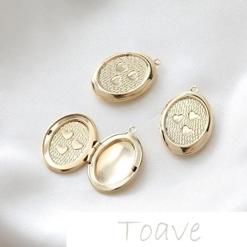 14K Love Frame Pendant Necklace Material Accessory