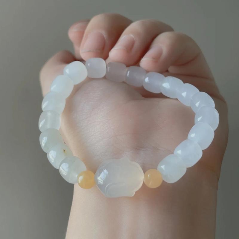 Arrival Rabbit Chalcedony White/Green Natural Jade She Taicui Beaded Bracelet
