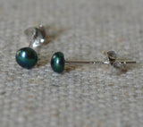 Peacock Pearl Stud Earrings 4mm Silver Charming Bridesmaid Gift