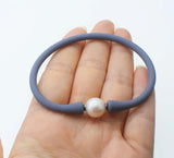 10-11mm Freshwater Pearl & Grey Silicone Bracelet 7.5in
