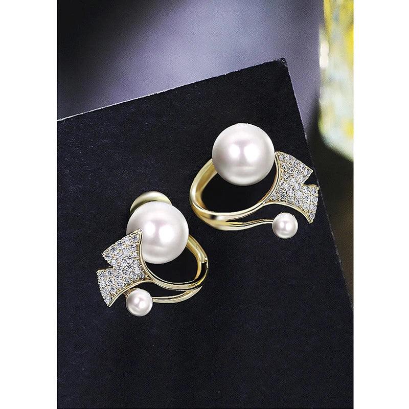 Karopel Fan-shaped Pearl Earrings Tiny Ear Studs
