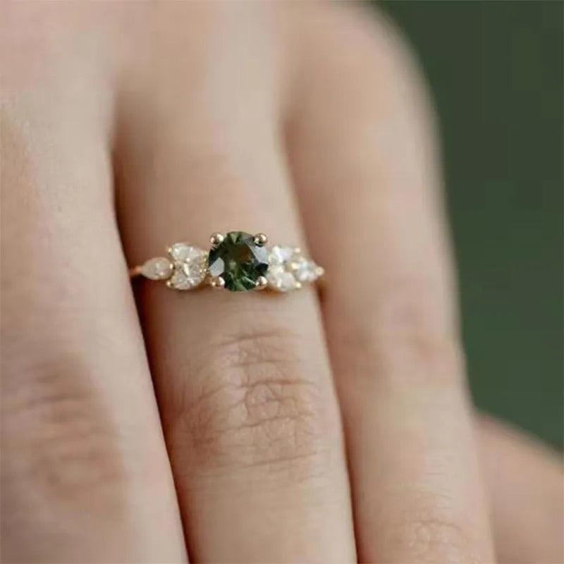 925 Silver Sparkling Diamond Emerald Finger Ring Wedding Party Jewelry