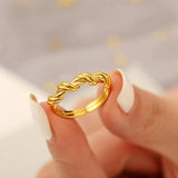 Vintage Punk Chain Twined Golden Ring For Women Wedding Engagement Party