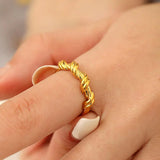 Vintage Punk Chain Twined Golden Ring For Women Wedding Engagement Party