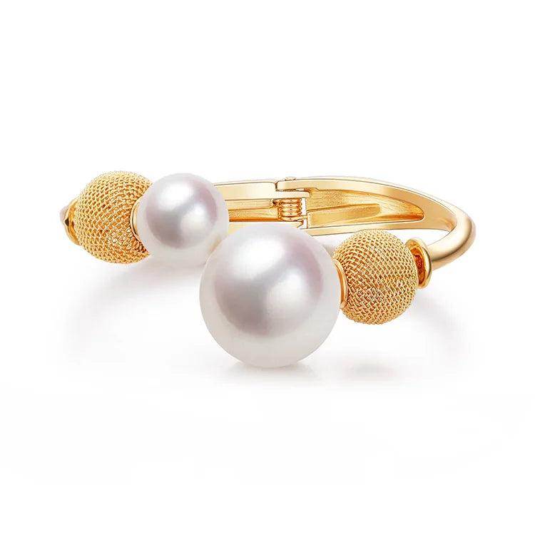 Freshwater Pearls 2 Round Shape Metal Beads Bracelets