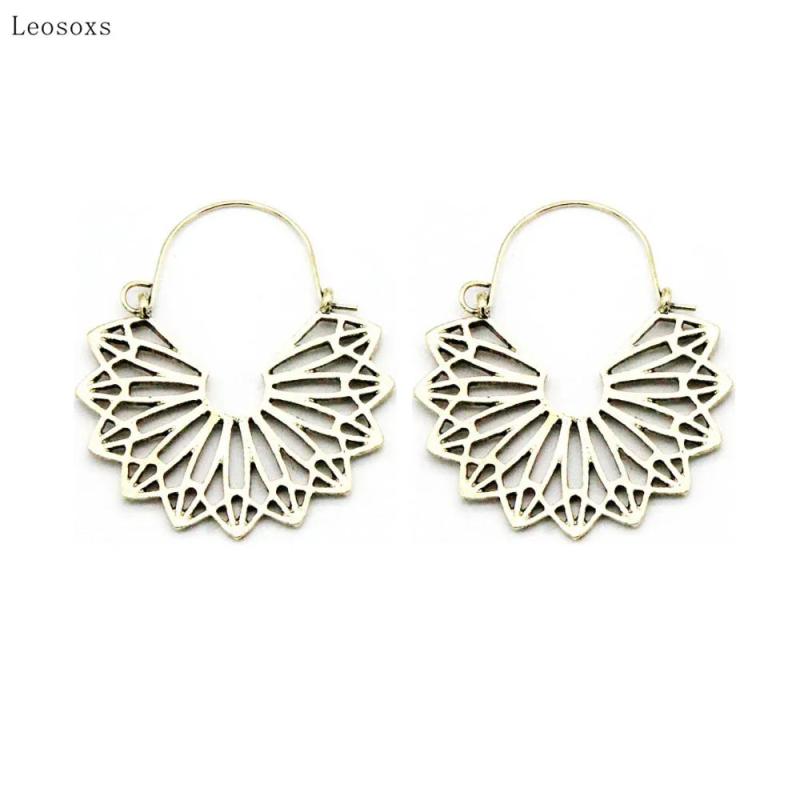 Leosoxs Retro Hollow Carved Earrings, European & American Style