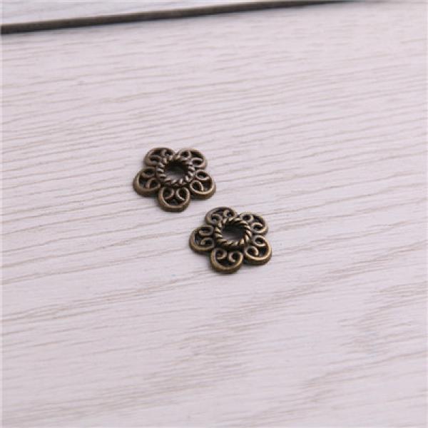 200pcs 3*12*12mm Small Flower Pendants Jewelry DIY Charms