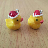 10pcs Resin Duck Charm Christmas Hat Pendant DIY Jewelry Accessories