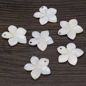10 Pcs Natural Freshwater Shell Petal Pendant Beads Jewelry Making DIY