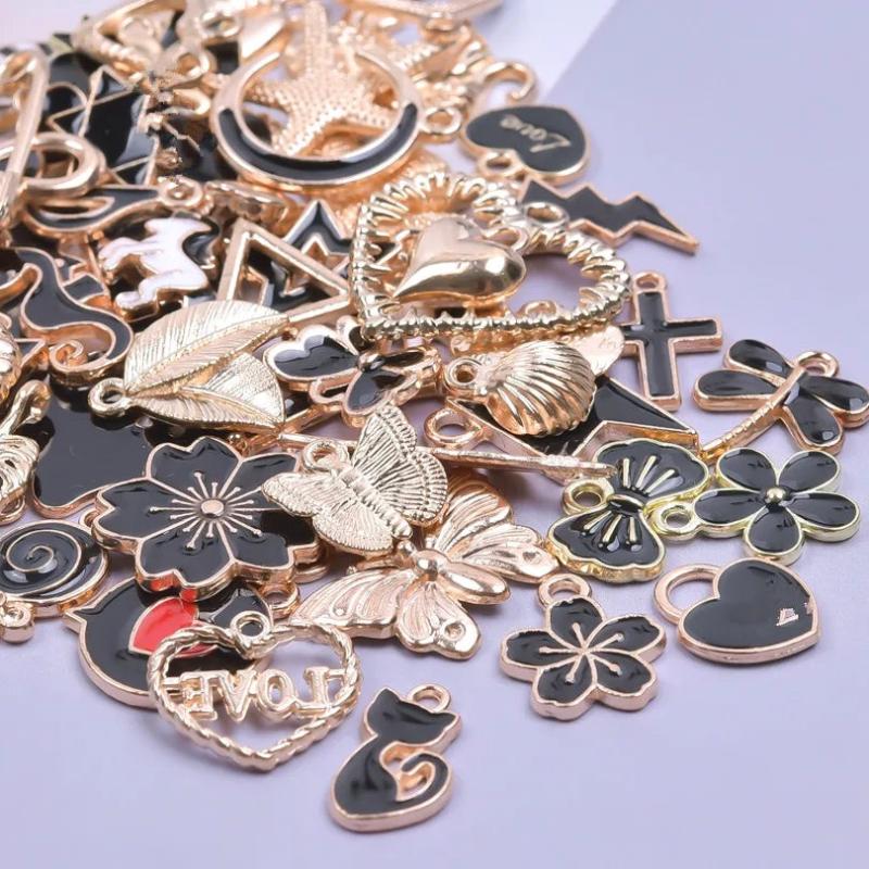 50Pcs/Lot Random Enamel Animal Sakura Flower Butterfly Leaf Charms