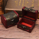 Wood Retro Treasure Storage Box European Style Souvenir Collection Organizer