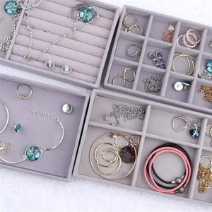 Portable Velvet Jewelry Ring Display Organizer Box