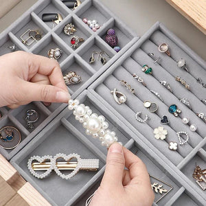 Portable Velvet Jewelry Ring Display Organizer Box Holder