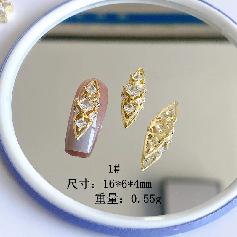 Light Bear Flower Zircon Manicure Nail Accessories
