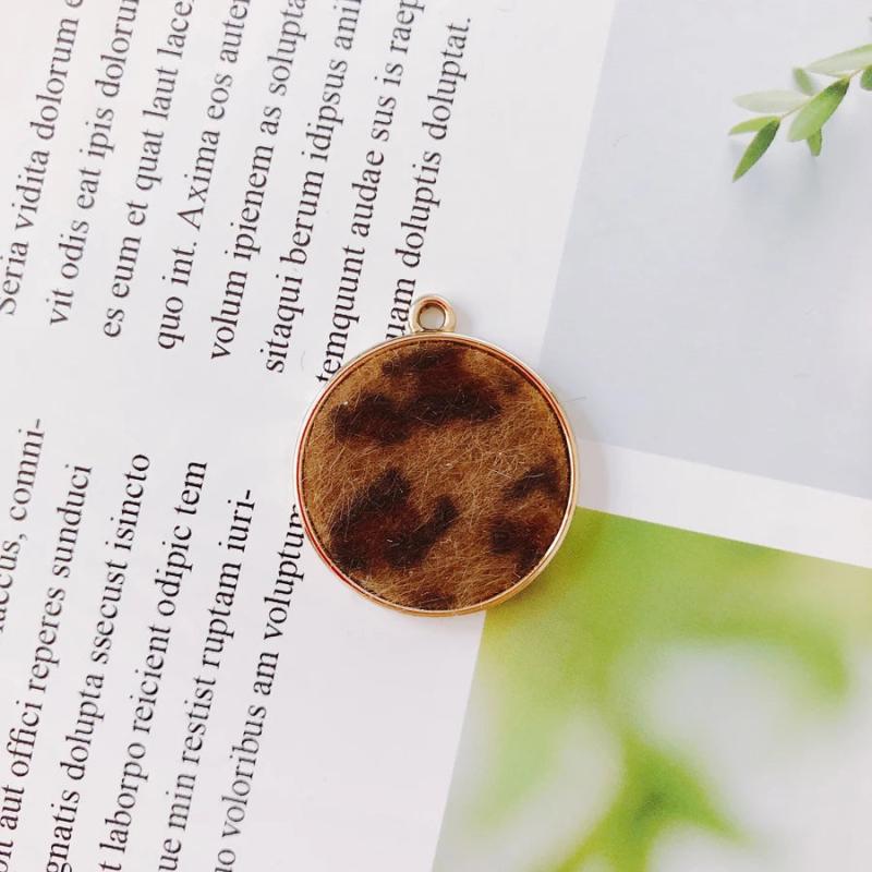 Alloy Round Pendant Necklace Charms DIY Jewelry Accessory