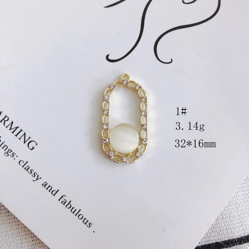 Temperament Smiley Face Bow Pendant Necklace