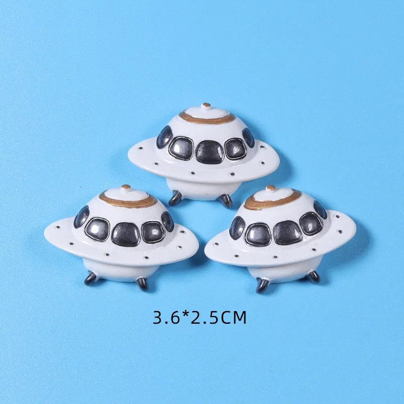 10Pcs Astronaut Resin Cabochons Scrapbooking DIY Jewelry Craft Decoration