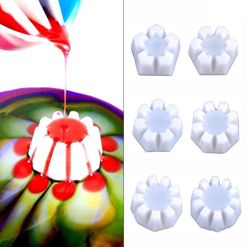 R3MC Flower Pour Cup Mini Funnel for Acrylic Paint Pouring