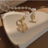 Pearl Crystal Butterfly Pendant Necklace Clavicle Chain Choker