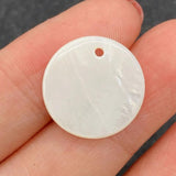 20pcs Natural Freshwater Pearl Shell Loose Beads Round Shape DIY Jewelry Making