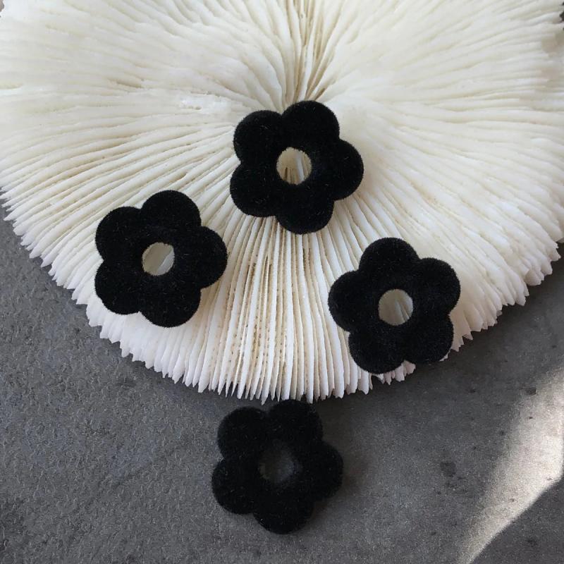 30 PCS 20mm Acrylic Flocking Flowers DIY Jewelry Making