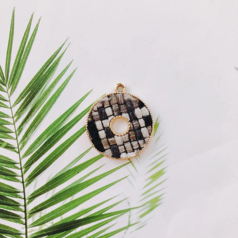 Alloy Round Pendant Necklace Charms DIY Material Jewelry Earring Accessories