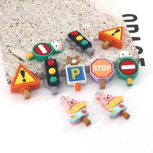 10pcs Funny Traffic Signal Resin Charms for DIY Jewelry