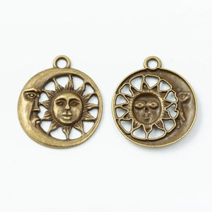 Retro Metal Zinc Alloy Sun Moon Pendant for DIY Jewelry Necklace Making