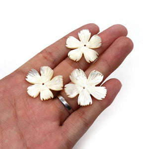 Shell Carving Flower Pendant 30mm for DIY Jewelry Making