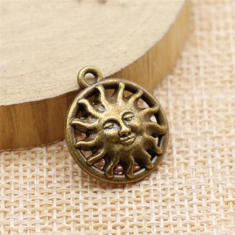 10pcs 17mm Sun Charms DIY Jewelry Findings Antique Silver/Bronze