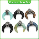 Agate Turquoise Crescent Moon Pendant Necklace