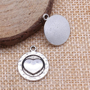 20pcs Round Heart Pendant Charms Antique Silver Plated Jewelry Findings