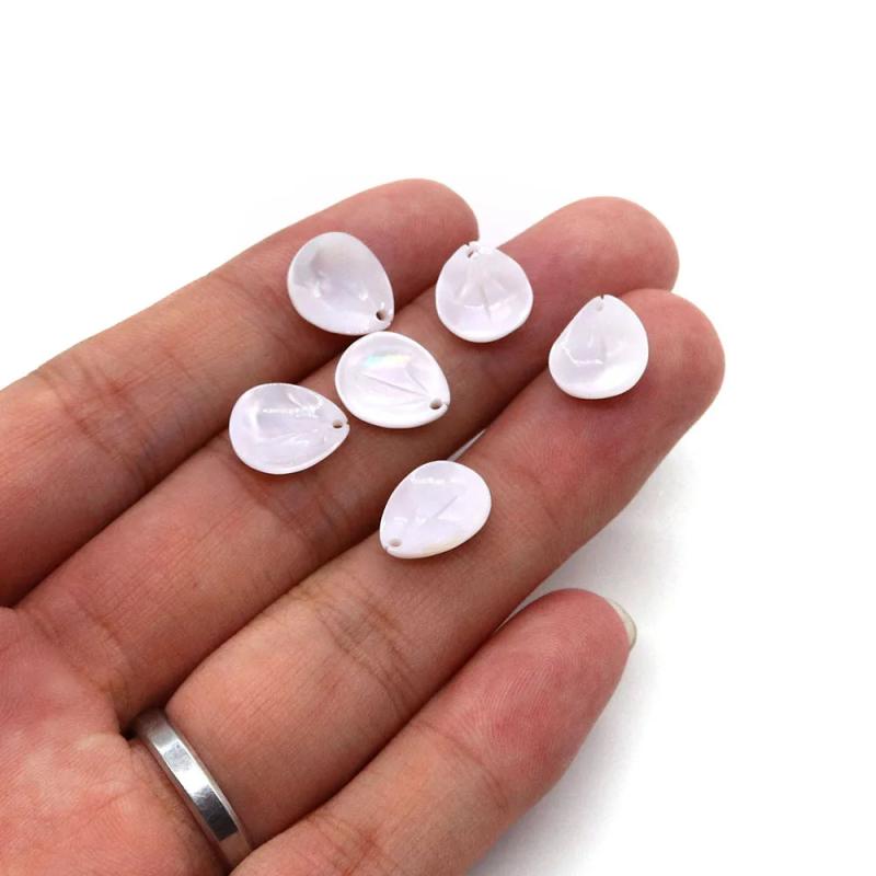5pcs Natural Seawater Shell Pendant Pearl Leaf Carving DIY Necklace Making
