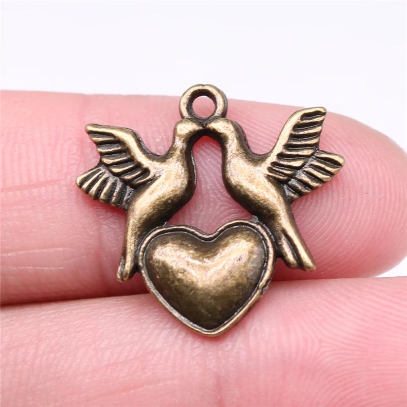20pcs Bird With Heart Charms Antique Bronze Plated Jewelry Findings