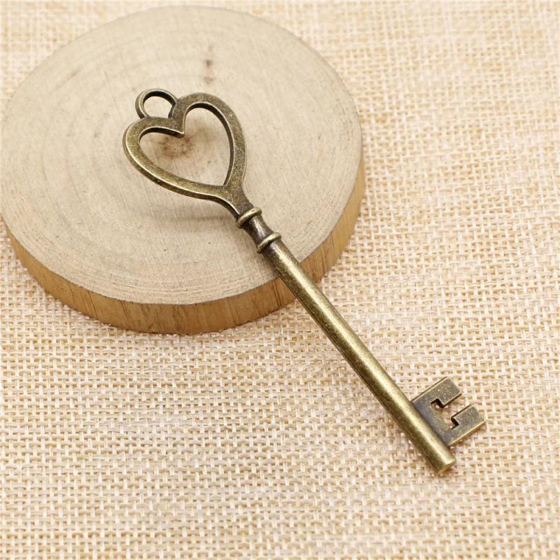 4pcs Antique Bronze Big Heart Key Pendant for Jewelry Making