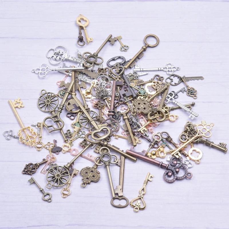 Random Mix Alloy Key Pendant Charms Jewelry DIY Vintage Silver Bronzer