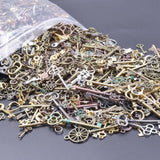 Random Mix Alloy Key Pendant Charms Jewelry DIY Vintage Silver Bronzer