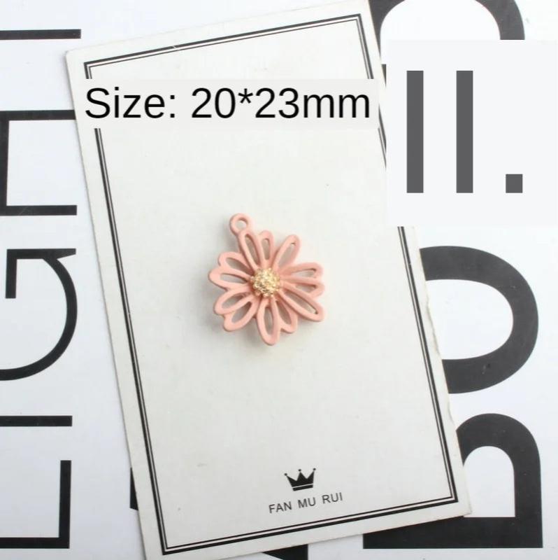 Rubber Paint Five Daisy Flowers Alloy Charm Bracelet Pendant