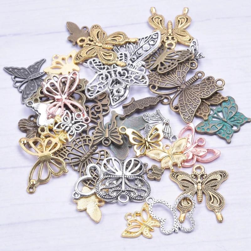 Vintage Alloy Butterfly Pendant Charms Random Mix for Jewelry DIY