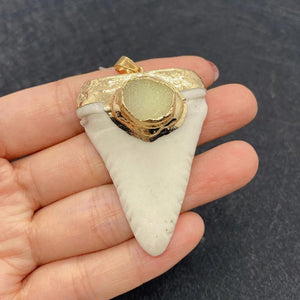 Coffee Acrylic Pendant with Natural Stone Crystal Inlay for DIY Holiday Jewelry