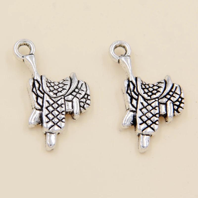 25pcs Tibetan Silver Saddle Charms Pendants 12x22mm