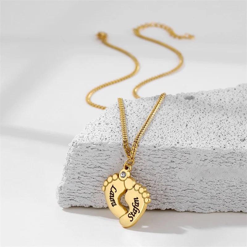 Personalized Zircon Letter Foot Pendant Necklace with Name Engraving