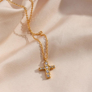 Mini Cross Pendant Necklace 18K Plated Small Crystal Cross Necklace For Women