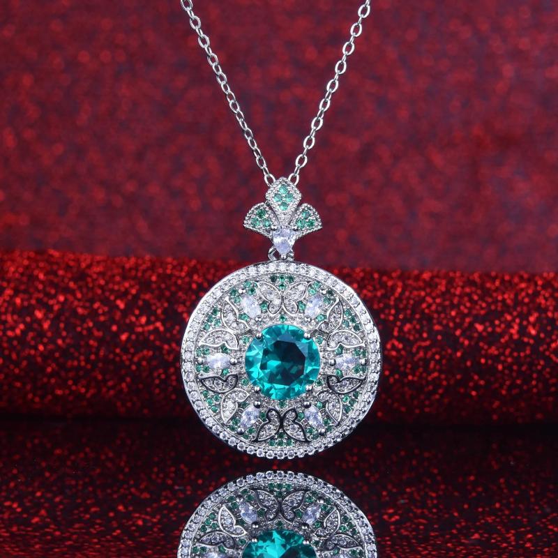 Emerald Stone Butterfly Green Zircon Pendant Necklace Silver Choker