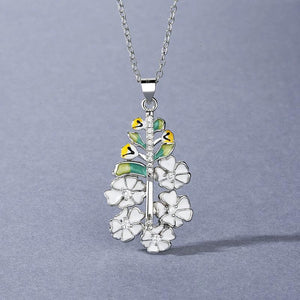 Silver Epoxy Flower Pendant Necklace for Women